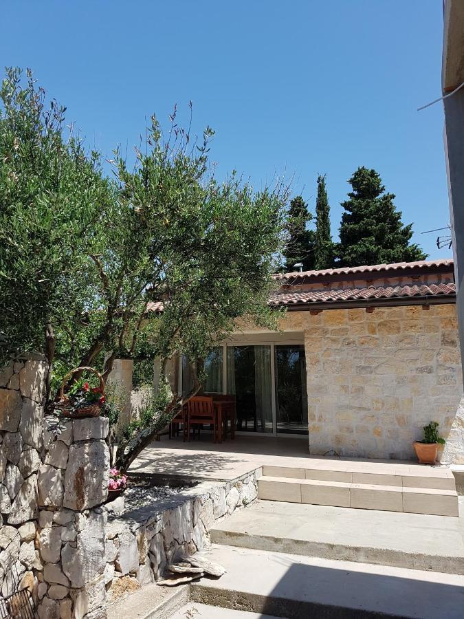 Apartmani Morovi Dvori Drage Exteriör bild